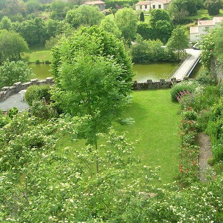 Vouvant B&B "Les Remparts" מראה חיצוני תמונה