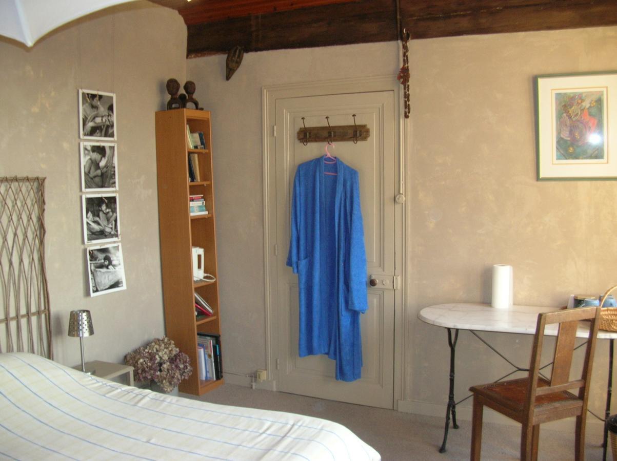 Vouvant B&B "Les Remparts" חדר תמונה