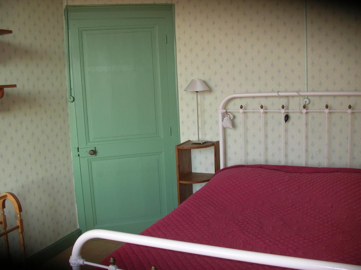Vouvant B&B "Les Remparts" חדר תמונה